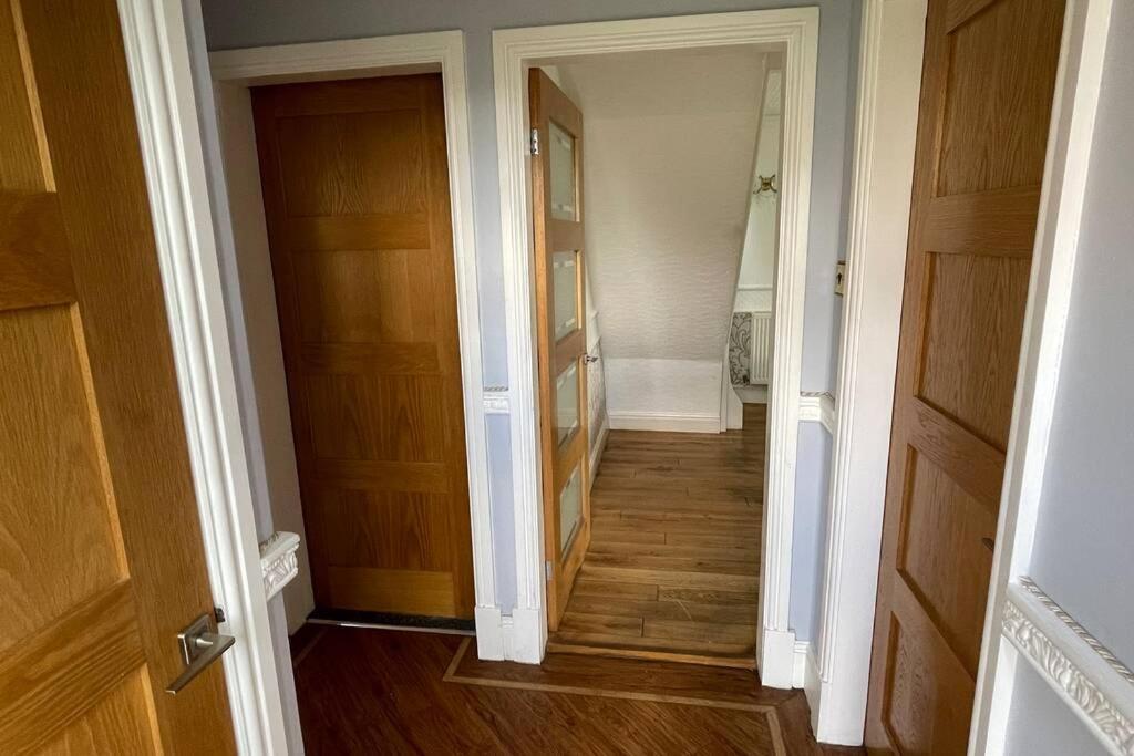 HednesfordDetached Bungalow II Big Garden II Pet Friendly别墅 外观 照片