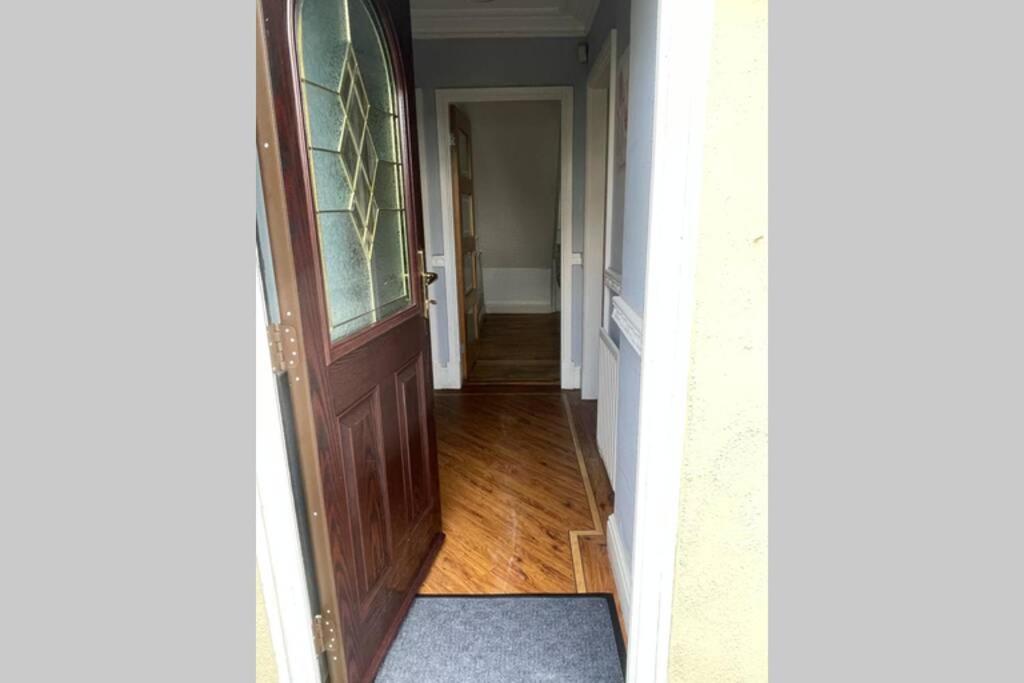 HednesfordDetached Bungalow II Big Garden II Pet Friendly别墅 外观 照片